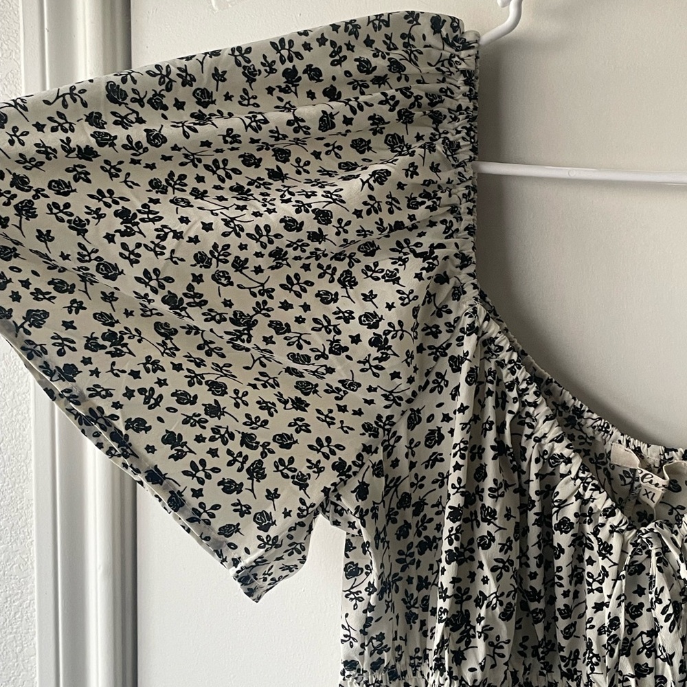 Blush (maternity) Black and White Flutter Sleeve Sundress - Picture 6 of 9